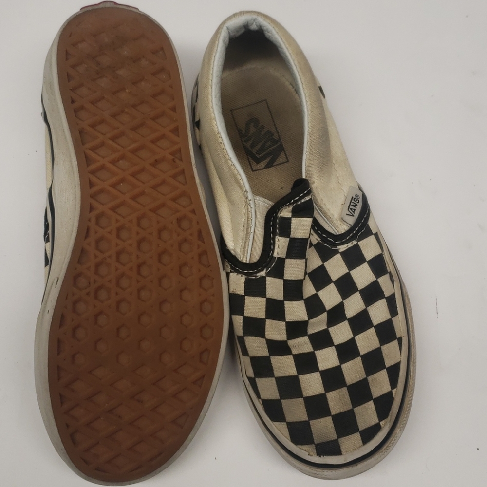 Sneakers - Picture 2 of 4